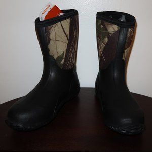Boys Waterproof Camo Boots Size 7